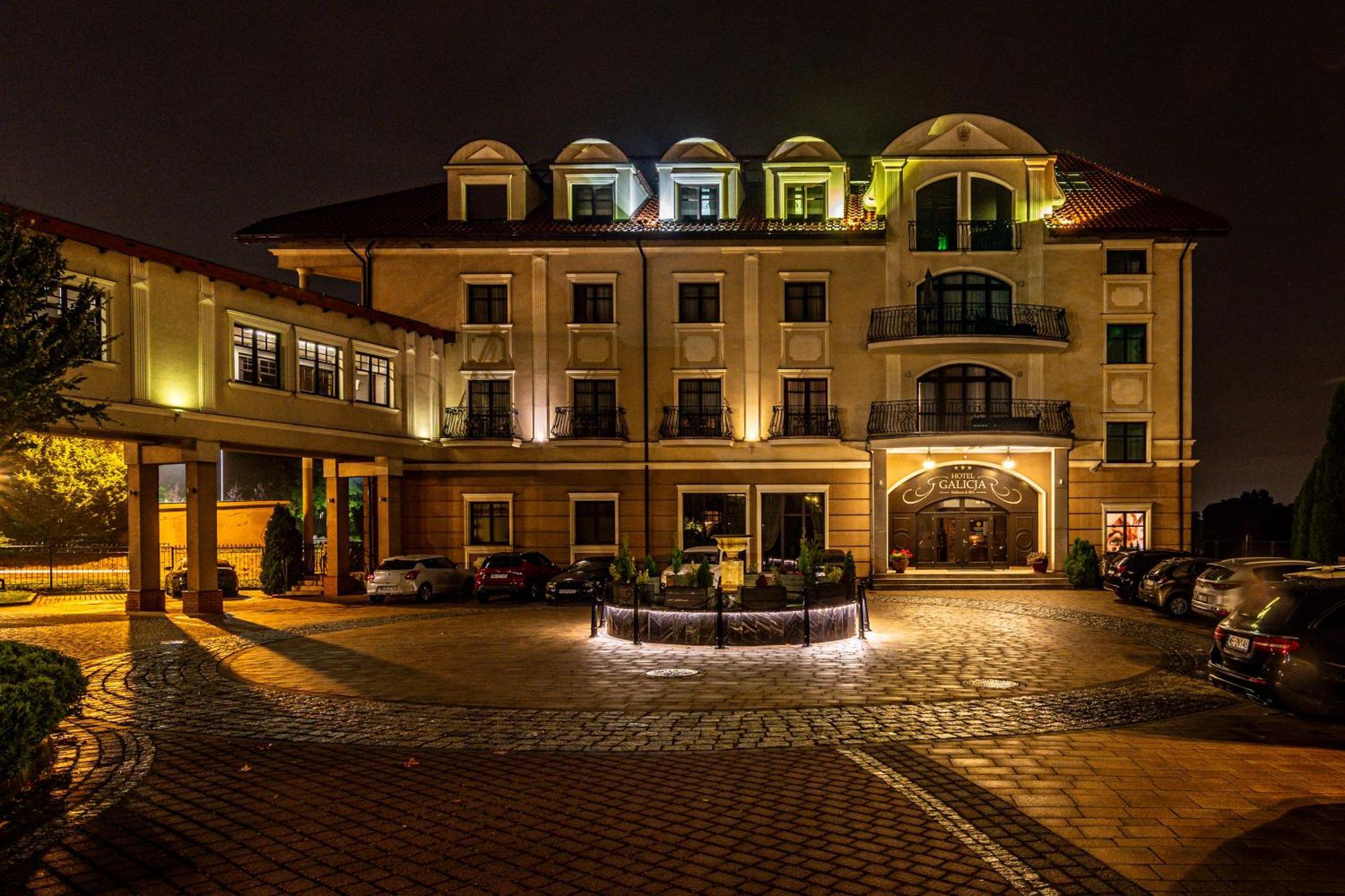 Hotel Galicja Wellness & Spa Oświęcim Exterior foto