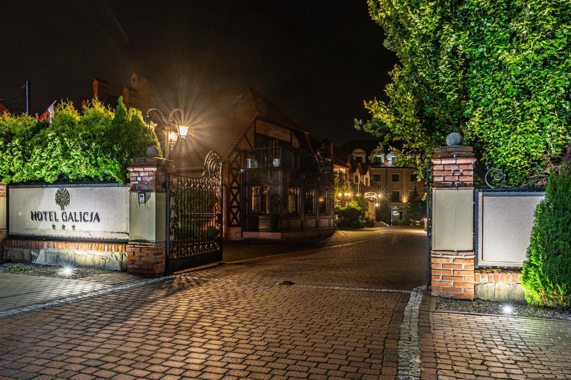 Hotel Galicja Wellness & Spa Oświęcim Exterior foto